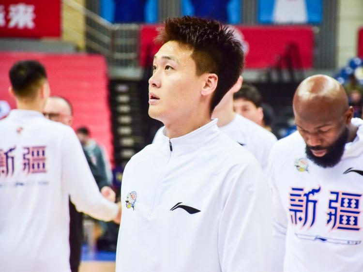 BetVictor伟德-媒体人谈赵睿D类变C：原合同成立条件若有重大变化 双方可以变更