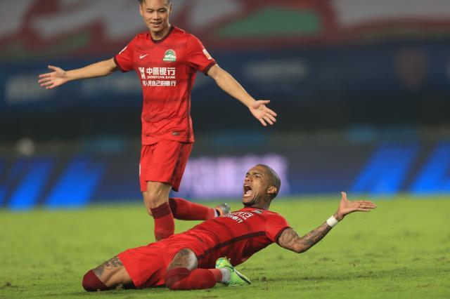 BetVictor伟德-【中超】卡兰加头球破门 河南1比0战胜河北队